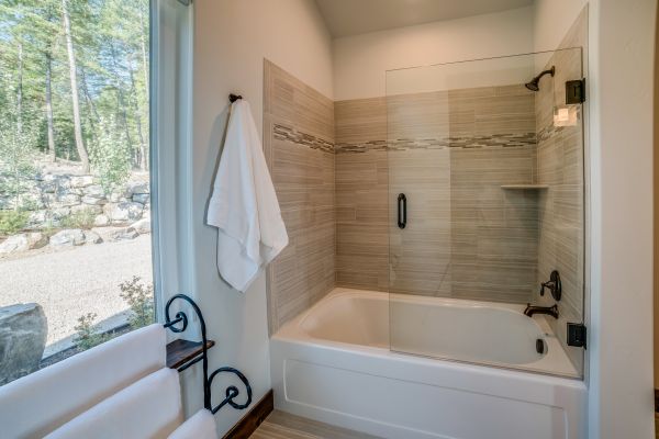 Cost of Tub Conversion Service in Macomb